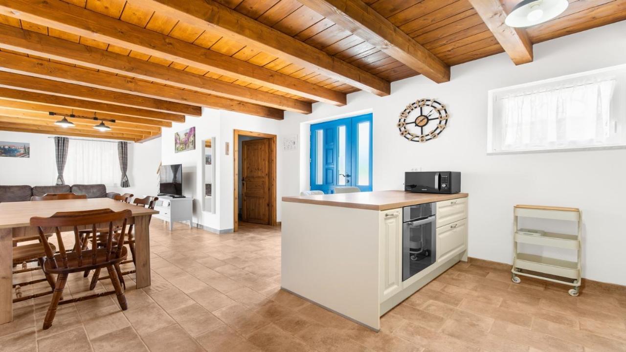 Holiday Home Lino Dajla Exterior photo