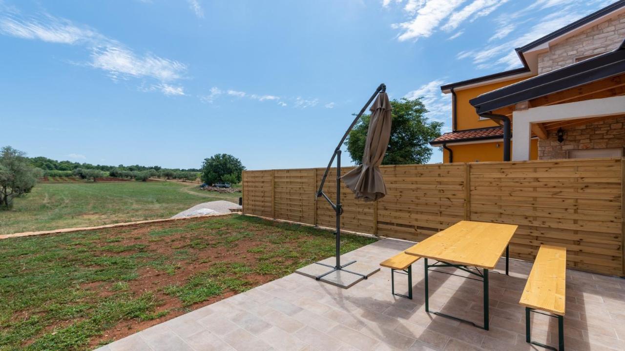 Holiday Home Lino Dajla Exterior photo