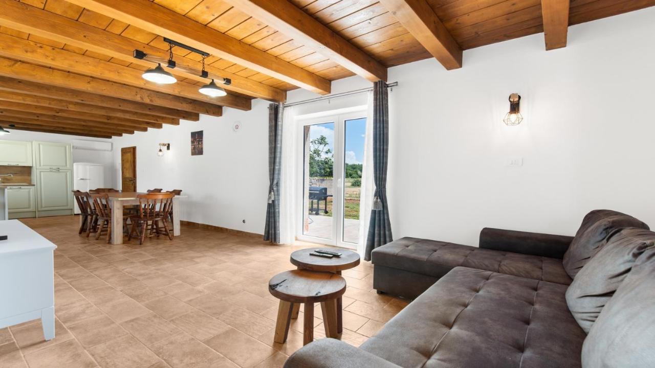 Holiday Home Lino Dajla Exterior photo